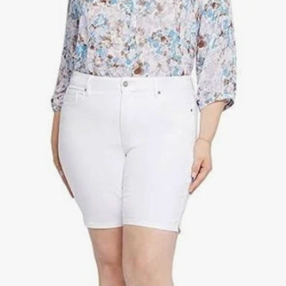 NYDJ  Ella Shorts White Denim Plus Size 16 Stretch Side Slits NWT Summer Coastal